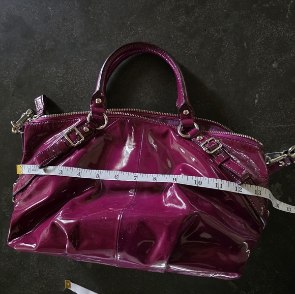 Coach Purple Shoulder Bag with Glossy Finish - Picture 7 of 15
